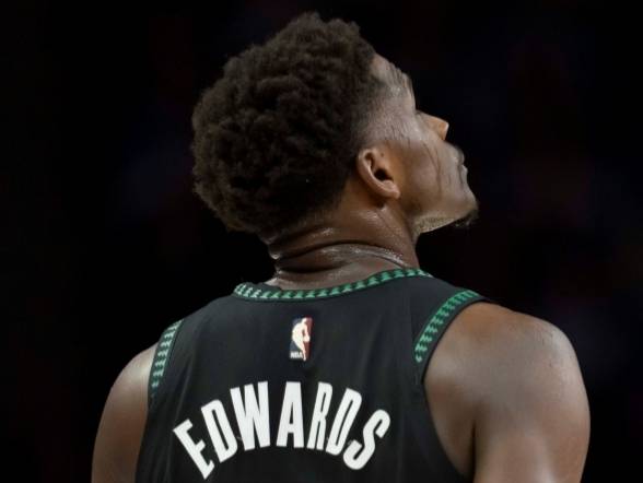 美加墨世界杯-里奇保罗：爱德华兹是NBA目前的TOP1，我觉得约基奇也比不上他